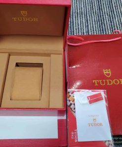 Replica Tudor Box