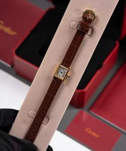Replica Cartier Quartz Movement Watch 16*24mm