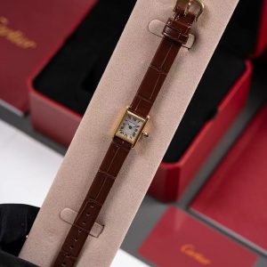 Replica Cartier Quartz Movement Watch 16*24mm