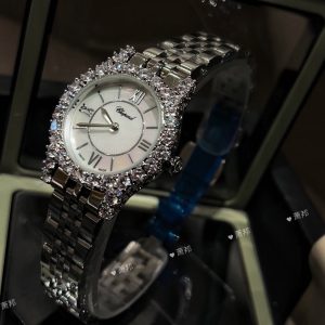 Replica Chopard Quartz Movement Watch 30mm