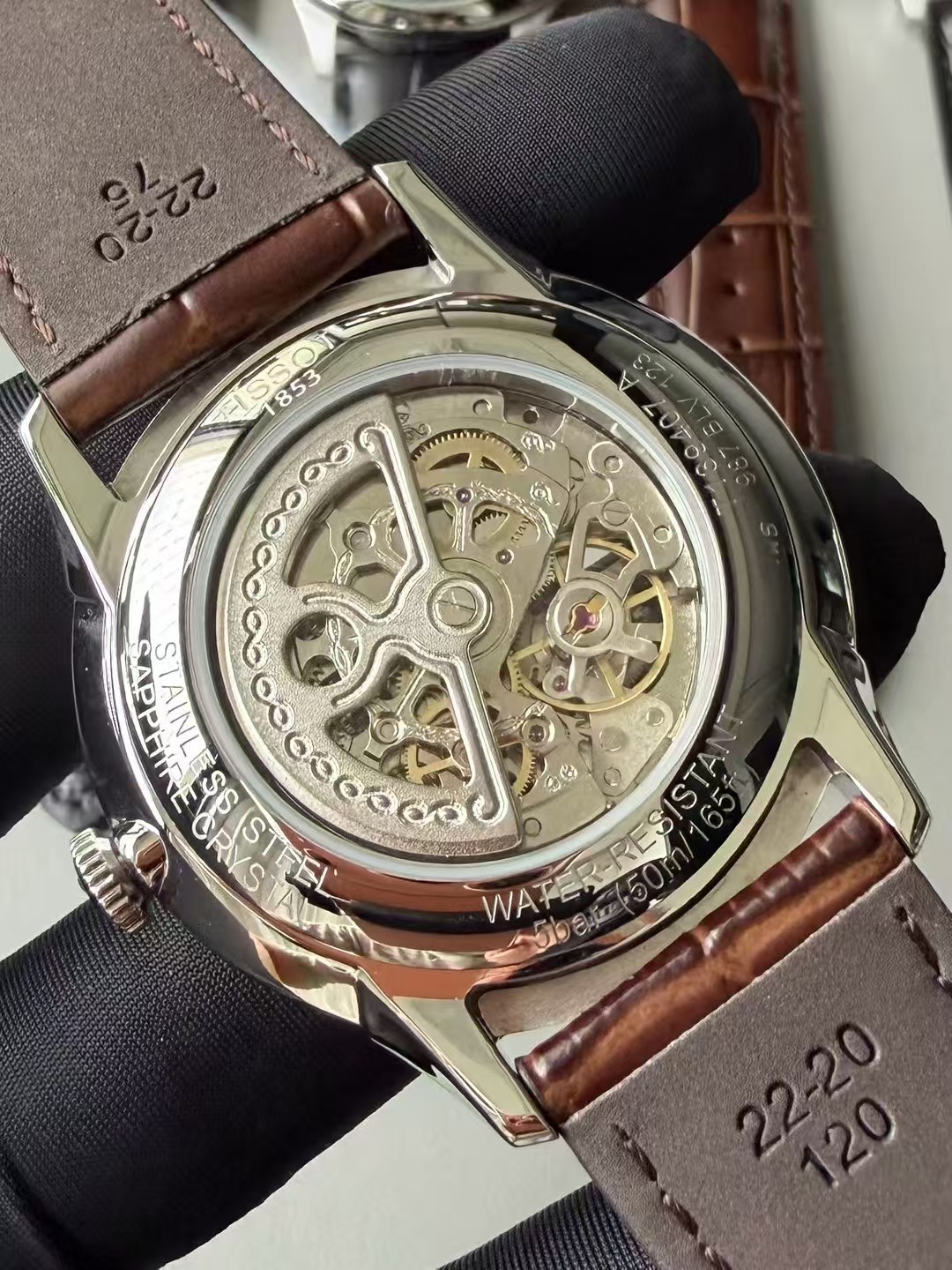 Replica Tissot Automatic Movement Watch 39mm detail